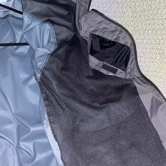 Columbia zip jacket, size medium, black - Picture 5 of 7